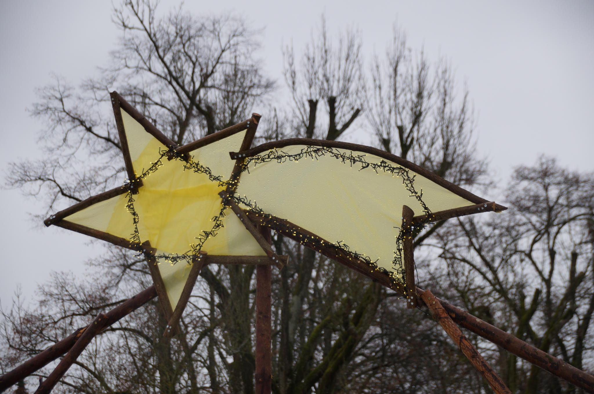 Eine echte Krippe im Pfarrgarten - Mein Mühlhausen